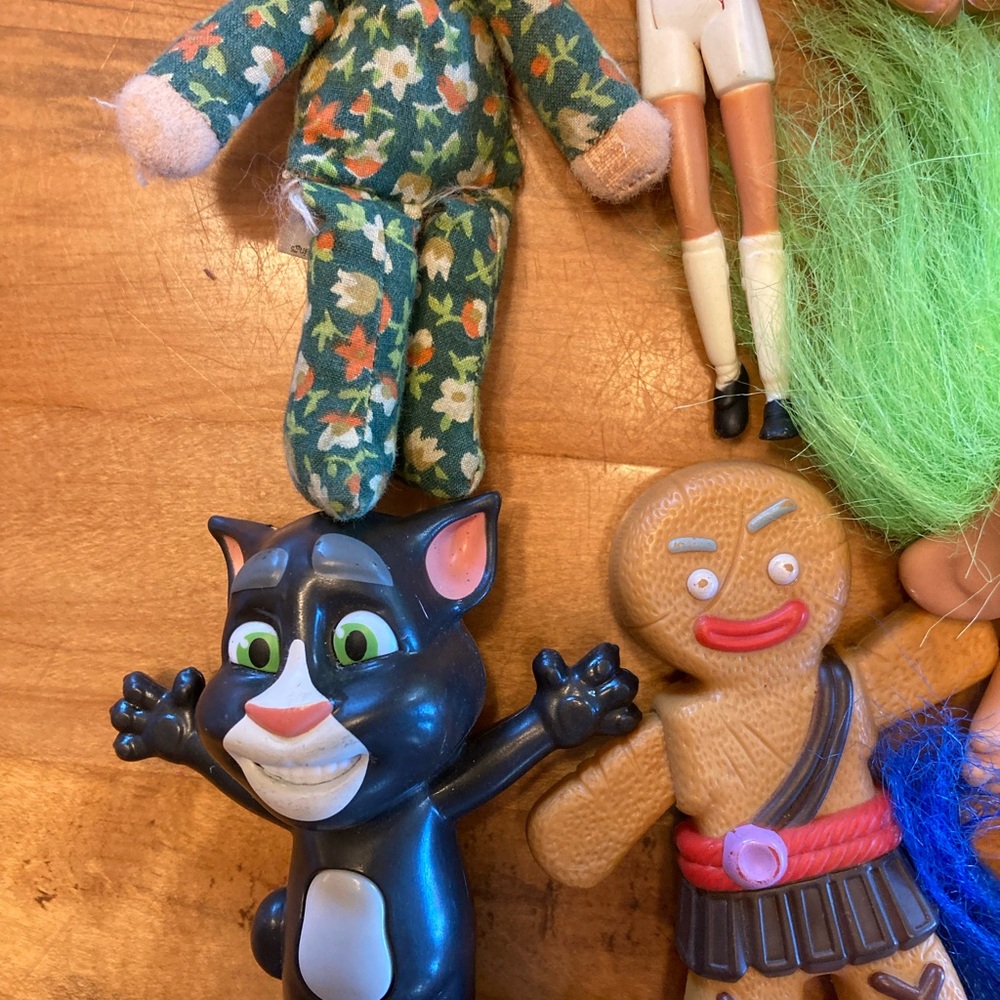 LOT VINTAGE TOYS CHARACTERS DOLLS LEGOS 👀 - Picture 9 of 13